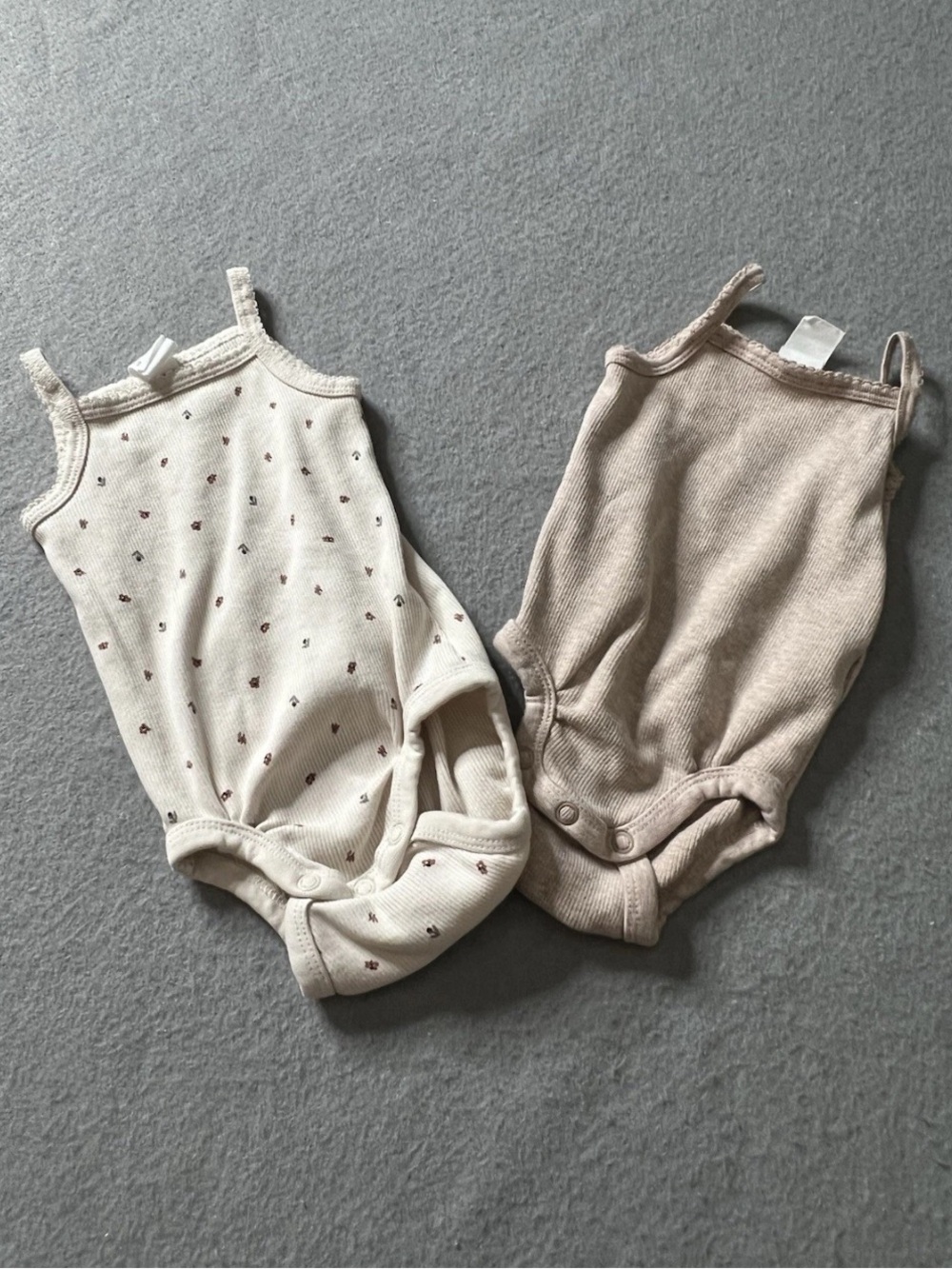 H&M Tank Bodysuit Baby Girls 2-4 Months Bundle Lot of 2 Ribbed Knit Neutrals